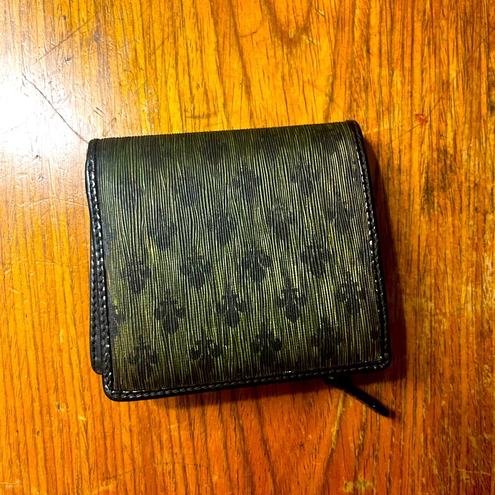 Patrick Cox Fleur de Lis Italian Leather wallet. Made in Italy.